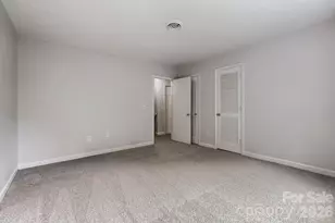 1628 Bonnie Ln, Charlotte, NC 28213 - Photo 16