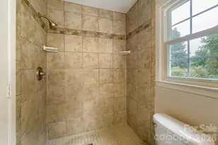 1628 Bonnie Ln, Charlotte, NC 28213 - Photo 18