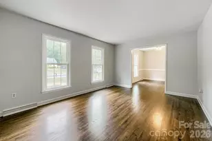 1628 Bonnie Ln, Charlotte, NC 28213 - Photo 14