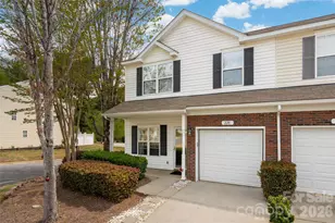 228 Tail Race Ln, Fort Mill, SC 29715 - Photo 2