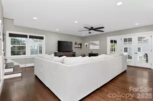 2400 Bay St, Charlotte, NC 28205 - Photo 14