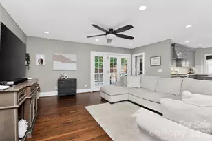 2400 Bay St, Charlotte, NC 28205 - Photo 16