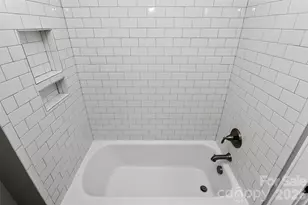 2400 Bay St, Charlotte, NC 28205 - Photo 30