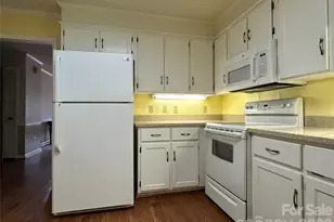 226 Pointe Cir, Rock Hill, SC 29732 - Photo 6