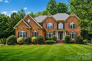 9811 Julliard Dr, Mint Hill, NC 28227 - Photo 2