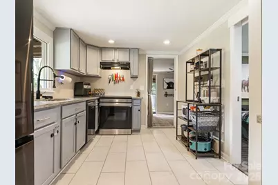 1105 Union Road, Matthews, NC 28104 - Photo 6