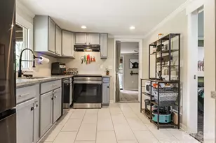 1105 Union Rd, Matthews, NC 28104 - Photo 6