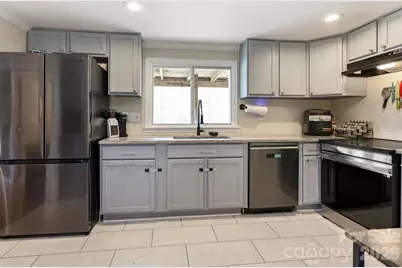 1105 Union Road, Matthews, NC 28104 - Photo 4