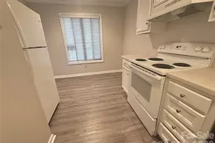 222 Ridge Forest Ct, Winston Salem, NC 27104 - Photo 4