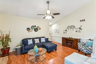 5812 Harris Grove Ln, Charlotte, NC 28212 - Photo 6