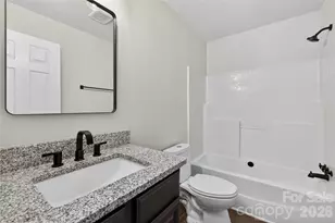 5000 Kerr Ln, Charlotte, NC 28216 - Photo 18