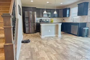 4620 Gibbons Link Rd, Charlotte, NC 28269 - Photo 10