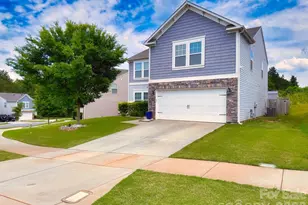 4620 Gibbons Link Rd, Charlotte, NC 28269 - Photo 2