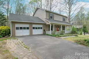 3153 Village Dr, Morganton, NC 28655 - Photo 4