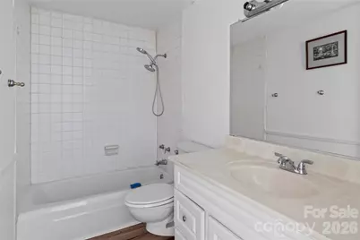 1739 S Hawthorne Road, Winston Salem, NC 27103 - Photo 12