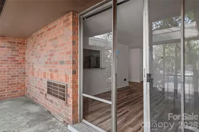 1739 S Hawthorne Road, Winston Salem, NC 27103 - Photo 18