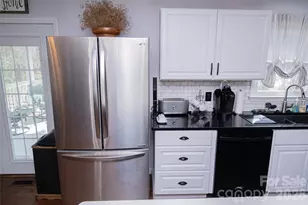 100 Horse Shoe Ln, Morganton, NC 28655 - Photo 14