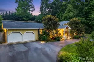 111 Dogwood Dr, Black Mountain, NC 28711 - Photo 2
