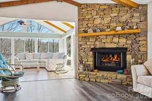 2070 Golfside Ln, Hendersonville, NC 28739 - Photo 6