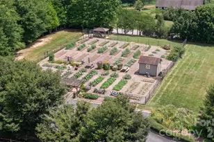 2070 Golfside Ln, Hendersonville, NC 28739 - Photo 42