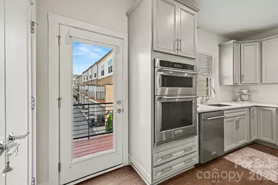 12045 Brooklyn Avenue, Charlotte, NC 28204 - Photo 10