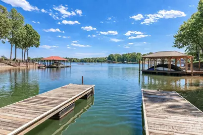 119 Shelter Cove Lane, Mooresville, NC 28117 - Photo 2