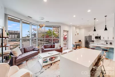 333 W Trade Street W #2002, Charlotte, NC 28202 - Photo 12