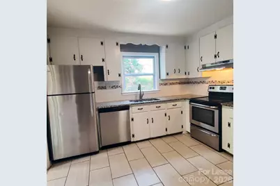 4041 Carlyle Drive, Charlotte, NC 28208 - Photo 4