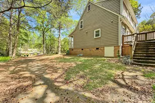 8209 Saddlehorse Ln, Charlotte, NC 28215 - Photo 12