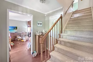 8209 Saddlehorse Ln, Charlotte, NC 28215 - Photo 30