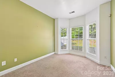 8718 Buttonwood Court, Charlotte, NC 28215 - Photo 18