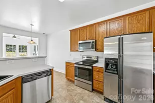 8718 Buttonwood Ct, Charlotte, NC 28215 - Photo 12