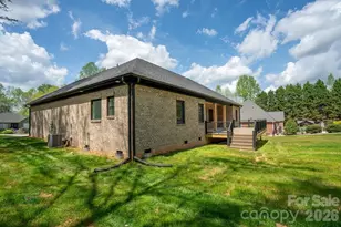 145 Creek Wood Dr, Dallas, NC 28034 - Photo 44