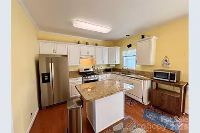 194 Beechnut Drive, Hendersonville, NC 28739 - Photo 6