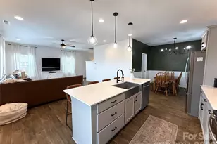 104 Mooring Dr, Statesville, NC 28677 - Photo 8