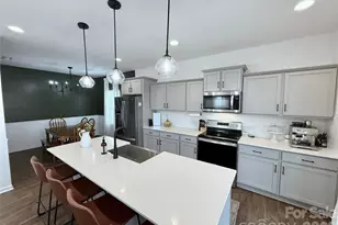 104 Mooring Dr, Statesville, NC 28677 - Photo 6