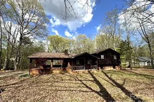 3968 Dover St, Claremont, NC 28610 - Photo 2