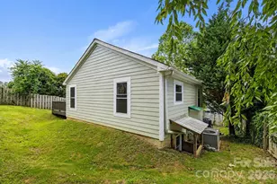 33 Madison St, Asheville, NC 28801 - Photo 30