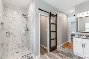 7015 Oakview Ln, Charlotte, NC 28226 - Photo 16