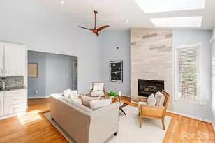 7015 Oakview Ln, Charlotte, NC 28226 - Photo 10