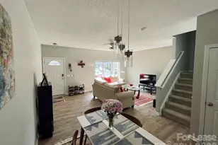 8049 Stoneham Ct, Matthews, NC 28105 - Photo 6