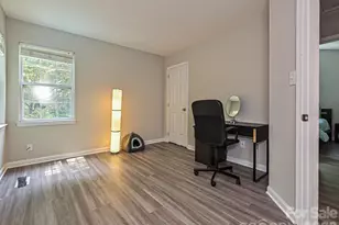 9207 Kimmel Ln, Charlotte, NC 28216 - Photo 18