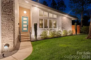 1852 Lakedell Dr, Charlotte, NC 28215 - Photo 2