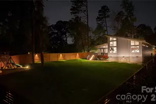 1852 Lakedell Dr, Charlotte, NC 28215 - Photo 40