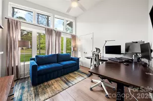 1852 Lakedell Dr, Charlotte, NC 28215 - Photo 30