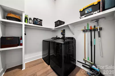 1852 Lakedell Drive, Charlotte, NC 28215 - Photo 32