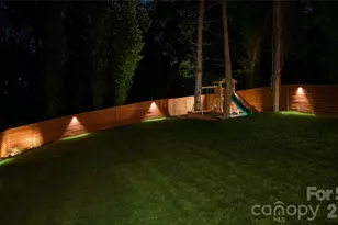 1852 Lakedell Dr, Charlotte, NC 28215 - Photo 42