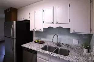 525 SW 12th Street SW, Hickory, NC 28602 - Photo 14