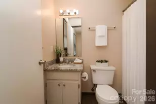 525 SW 12th Street SW, Hickory, NC 28602 - Photo 12