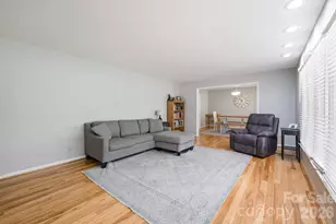 465 28th Ave Ln NE, Hickory, NC 28601 - Photo 4